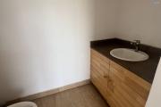 &Agrave; louer &ndash; Ensemble de 3 appartements (RDC + 1er &eacute;tage) &ndash; Analamahitsy Park - sanitaire