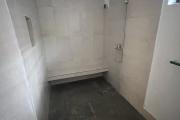 &Agrave; louer &ndash; Ensemble de 3 appartements (RDC + 1er &eacute;tage) &ndash; Analamahitsy Park - Salle d'eau