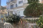 Une maison F8 sur 3 niveaux à Analamahitsy