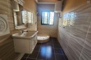 A vendre une superbe villa neuve &agrave; &eacute;tage type F6 facile d'acc&egrave;s &agrave; quelques minute de By Pass situ&eacute; &agrave; Alasora