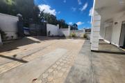 A vendre une superbe villa neuve &agrave; &eacute;tage type F6 facile d'acc&egrave;s &agrave; quelques minute de By Pass situ&eacute; &agrave; Alasora