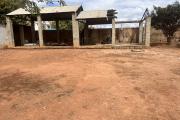 A louer - Terrain de 500 m2 avec hangar à Amborompotsy Talatamaty