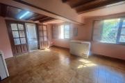 À LOUER – Grande villa semi-meublée avec studio à Soamananety Ambohidratrimo.