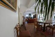 OFIM met en vente une magnifique villa &agrave; &eacute;tage type F6 avec vue panoramique sur le lac de Mamamba dans un cadre exceptionnel pour une vie de confort situ&eacute;e &agrave; Ambohibao proximit&eacute; de l'&eacute;cole primaire fran&ccedil;aise C et centre commercial LEADER PRICE