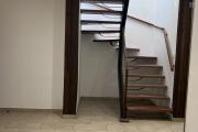 En location un grand appartement T4 en duplex à Ivandry