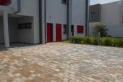 Une villa F4 avec piscine sécurisée à Ankadimbahoaka