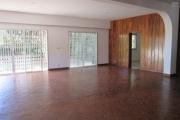 A louer une villa F6 semi meublée dans un terrain de 3 000M2 avec une vue sur le lac à Andohanimandroseza Antananarivo
