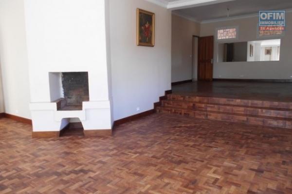 A louer un appartement T4 dans un endroit calme à Mahatony Antananarivo