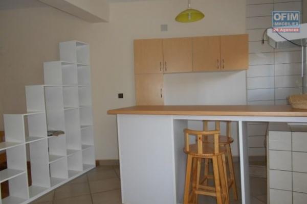A louer un joli studio meublé à Androhibe Antananarivo