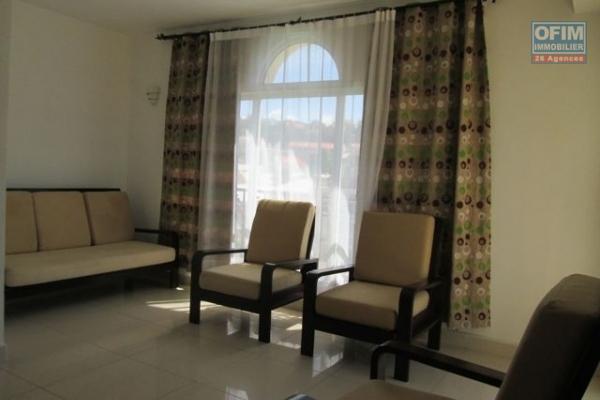 A louer un appartement T3 semi meublé à Ambatobe Antananarivo