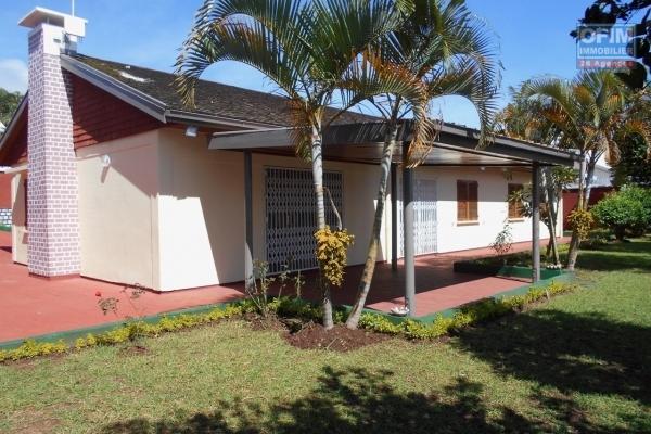A louer une villa F5 avec jardin dans une résidence à soavina Tanjombato Antananarivo