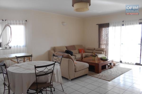 A louer un appartement de type T3 dans un immeuble sécurisé à Ambatobe Antananarivo