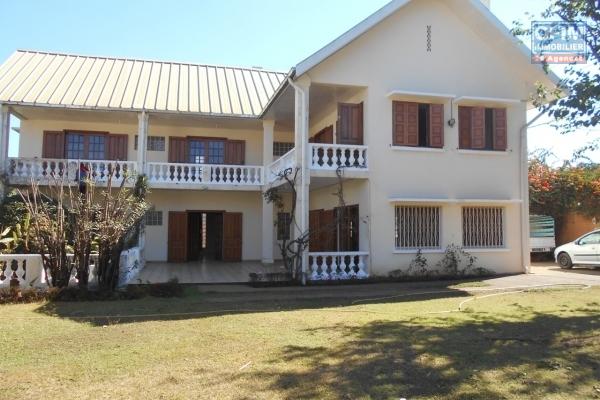 A louer une villa à étage F6 à Androhibe Antananarivo