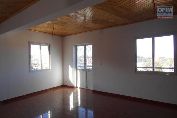 A louer un appartement neuf T3 près de l'école Bird Ambohimiandra Antananarivo