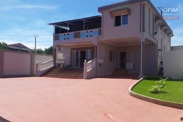 A louer une villa F6 à étage à Manjaka Ilafy Antananarivo