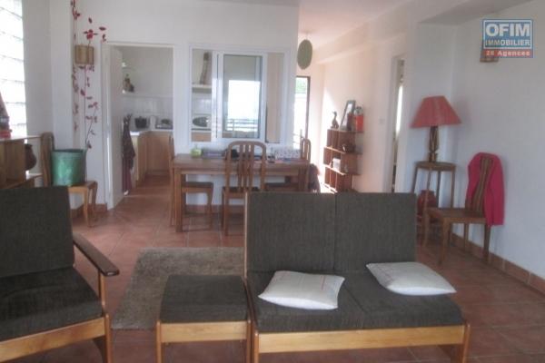 A vendre, bel appartement T3 de 70 m2 environ dans une résidence sécuridé à Fort Voyron Antananarivo