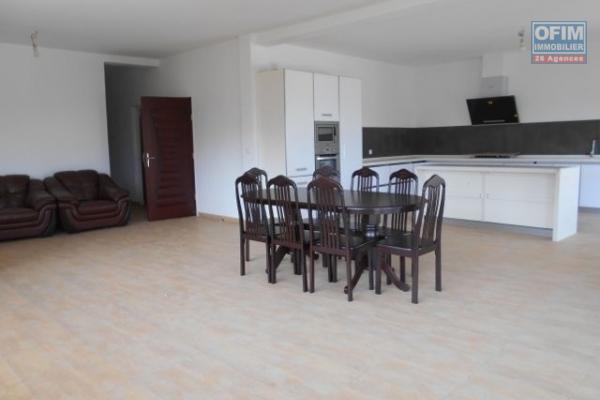 A louer un grand appartement T3 de 200m2 à Ivandry Antananarivo