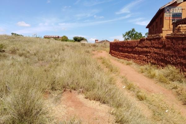 A vendre, un terrain de 6720 m2 à Kianjamalaza Ambatomirahavavy- Antananarivo