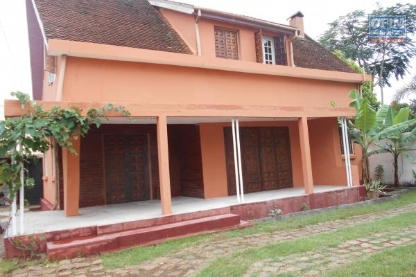 A louer une villa F4 à Mahatony Ivandry Antananarivo