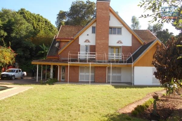 Une villa F6 avec grand jardin à Ampasanimalo