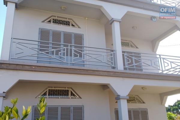 Grande villa F8 sur deux étage à Sabotsy Namehana Tsarafara