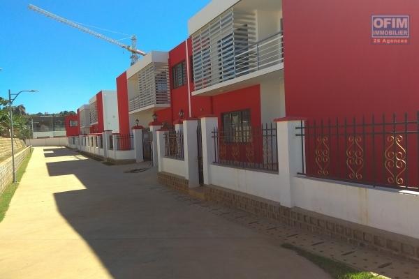 Des  villas neuves F4 dans une résidence sécurisée à 5mn du lycée Français à Ambatobe