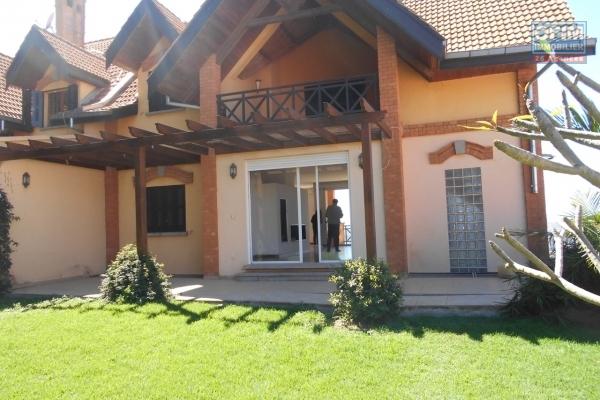 Une villa de type traditionnelle F5 sur la haute ville Ambohipotsy