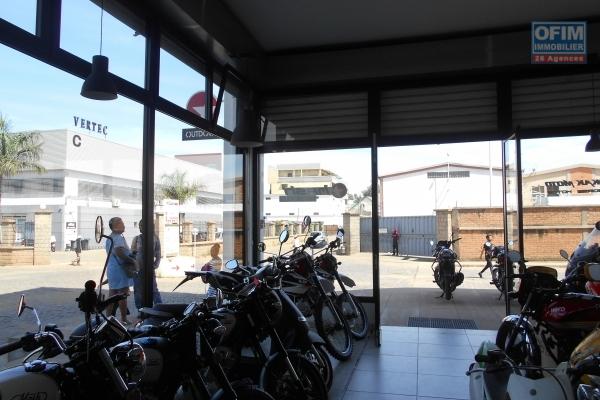 A louer un local commercial de 58m2 à Alarobia Antananarivo
