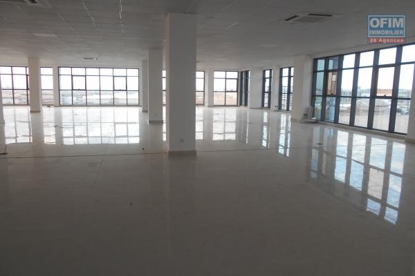 Des bureaux 287m2 à Tanjombato