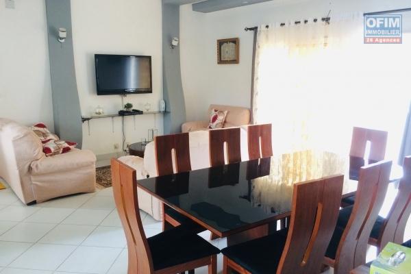 A vendre immeuble contenant des appartements à Ivandry