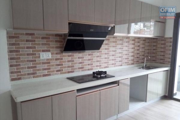 A louer un appartement neuf T4 dans un immeuble de standing dans un quartier calme à Antsakaviro