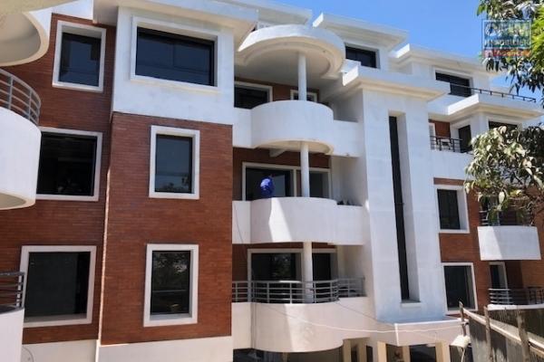 A vendre bel appartement T3 neuf avec une très belle vue à Tsiadana proche du centre viile .