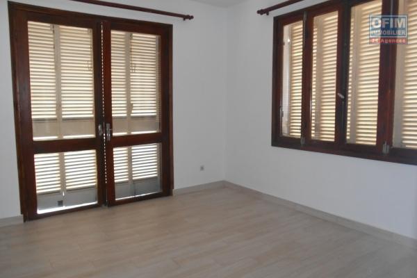 Un appartement T4 à l'étage à Nanisana
