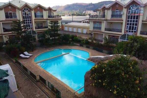 OFIM met en location un appartement T3 avec piscine à Ambatobe
