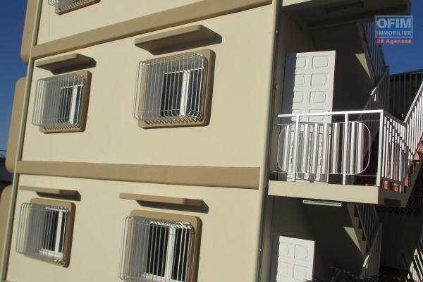 Location un maison T4 avec garage fermé à ankadivato