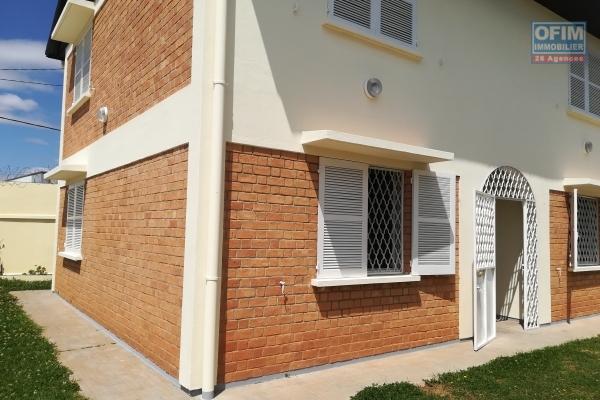 Une villa F4 semi meublée dans une zone sécurisée à Tanjombato