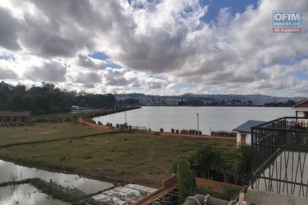 Une villa F4 neuve à Ambodivoanjo Ivandry