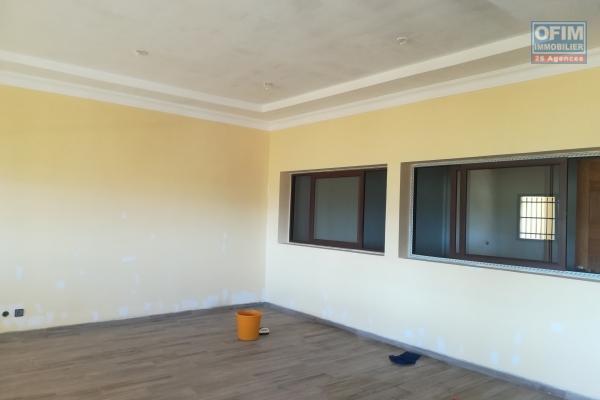 Un appartement T4 neuf à Mandrosoa Ivato