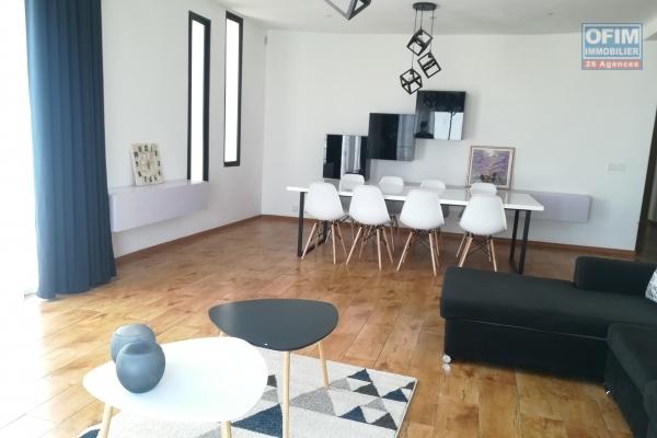 Un appartement T4 meublé avec une belle vue à Fort Voyron