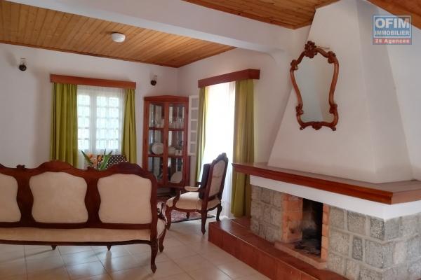 Une maison de type F4 à 2mn de l'école Peter Pan à Imerimanjaka