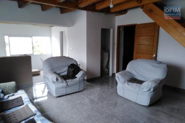 Un appartement T2 semi meublé à Mahamasina