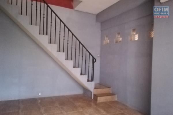 Une maison F7 à Analamahitsy