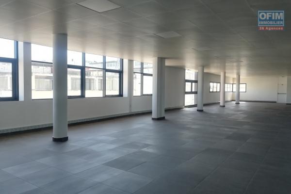 Des bureaux à partir de 180m2 à 400m2 à Andraharo Ambodivonkely Ambohimanarina