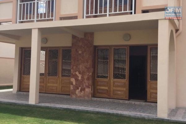Une villa à étage F6 à Ankerana à 5mn du Lycée Français