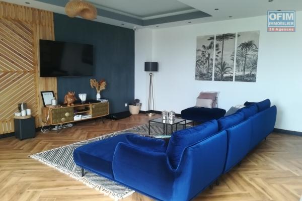 Un appartement T5 meublé dans une résidence sécurisée à Androhibe