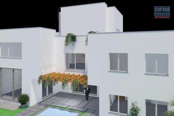 à vendre villa  F5 en R+2 haut de gamme de 330M2 surface habitable à ambohibao avec piscine
