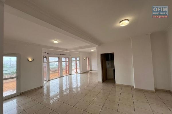 Un appartement T5 sécurisé à Anosibe
