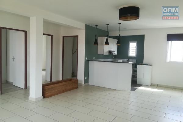 Un appartement T3 neuf à 5mn à pied de l'école bird à Ambohijanaka