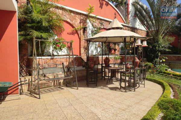 OFIM offre en location une villa à étage F6 non meublée/meublée et équipée sur Ivandry