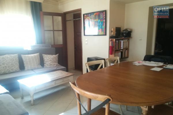 Un appartement T3 près de toutes les commodités à Ambatonakanga